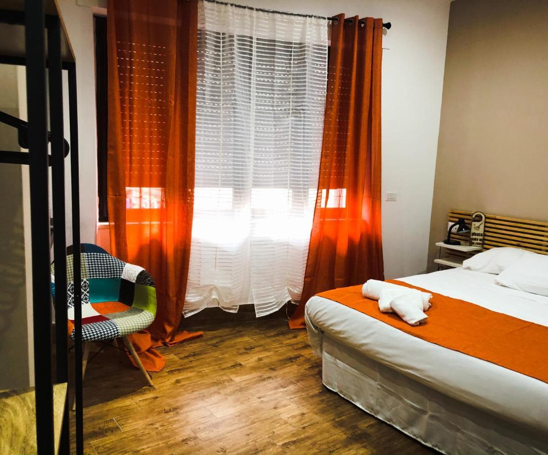 Napoli Central Station Deluxe Bed & Breakfast Bagian luar foto